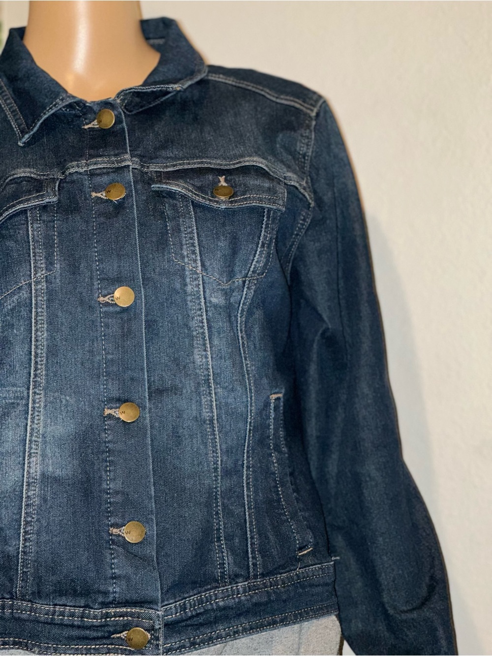Westport Embroidered Rose Denim Jacket – Dark Wash Floral Shacket – Size M - Picture 10 of 12